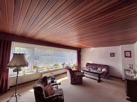 Wohnzimmer - Doppelhaushälfte in 47918 Tönisvorst mit 103m² kaufen