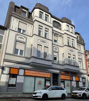 Straßenansicht - Etagenwohnung in 41747 Viersen mit 99m² kaufen