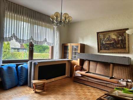 Wohnzimmer EG - Doppelhaushälfte in 47809 Krefeld mit 100m² kaufen