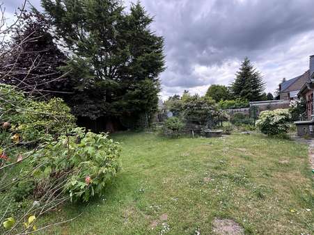 Blick in den Garten - Einfamilienhaus in 47877 Willich mit 93m² kaufen