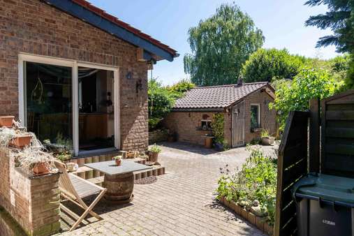 Anbau und Nebenghebäude - Doppelhaushälfte in 47647 Kerken mit 115m² kaufen