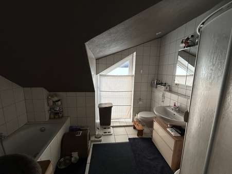 Badezimmer - Etagenwohnung in 41379 Brüggen mit 72m² kaufen