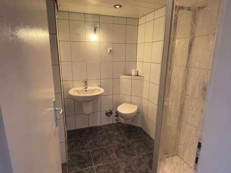 modernes Duschbad - Etagenwohnung in 41749 Viersen mit 65m² kaufen