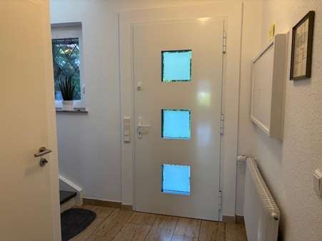 Hauseingangsdiele - Einfamilienhaus in 47906 Kempen mit 130m² kaufen