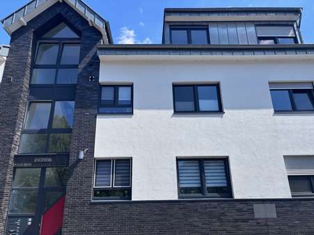 Ansicht eines Hauseinganges - Mehrfamilienhaus in 41747 Viersen mit 804m² kaufen