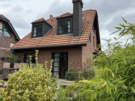 Gartenansicht Gartenansicht - Einfamilienhaus in 47809 Krefeld mit 130m² kaufen