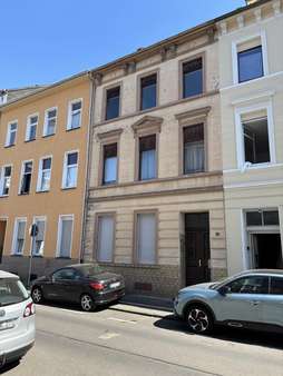 Ansicht - Zwangsversteigerung Mehrfamilienhaus in 47798 Krefeld mit 200m² kaufen
