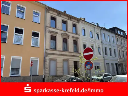 Zwangsversteigerung: sanierungsbedürftiges Mehrfamilienhaus 