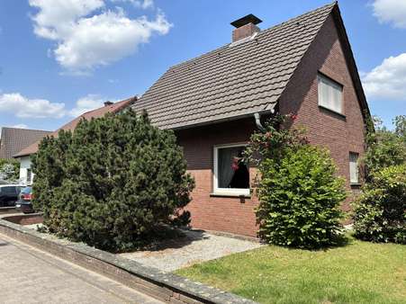 Seitenansicht Seitenansicht - Einfamilienhaus in 47608 Geldern mit 107m² kaufen