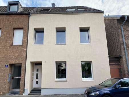 Vorderansicht - Mehrfamilienhaus in 47906 Kempen mit 245m² kaufen