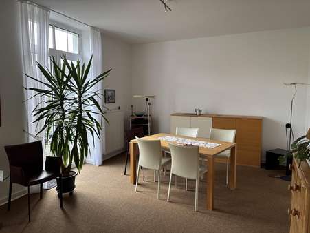 Wohn- und Essbereich Wohn- und Essbereich - Etagenwohnung in 47799 Krefeld mit 118m² kaufen