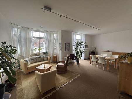 Wohn- und Essbereich Wohn- und Essbereich - Etagenwohnung in 47799 Krefeld mit 118m² kaufen
