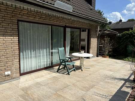sonnige Terrasse - Zweifamilienhaus in 47809 Krefeld mit 200m² kaufen