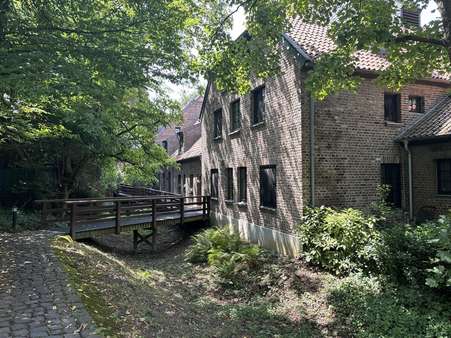 Außenansicht Außenansicht - Etagenwohnung in 47802 Krefeld mit 64m² kaufen