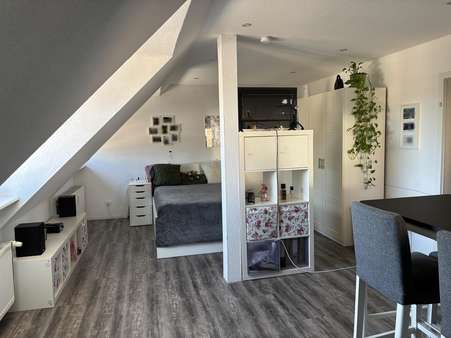 Einraumwohnung Einraumwohnung - Dachgeschosswohnung in 47475 Kamp-Lintfort mit 43m² als Kapitalanlage kaufen