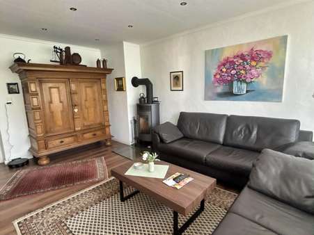 Wohnzimmer mit Kaminofern Wohnzimmer mit Kaminofern - Bungalow in 47638 Straelen mit 108m² kaufen