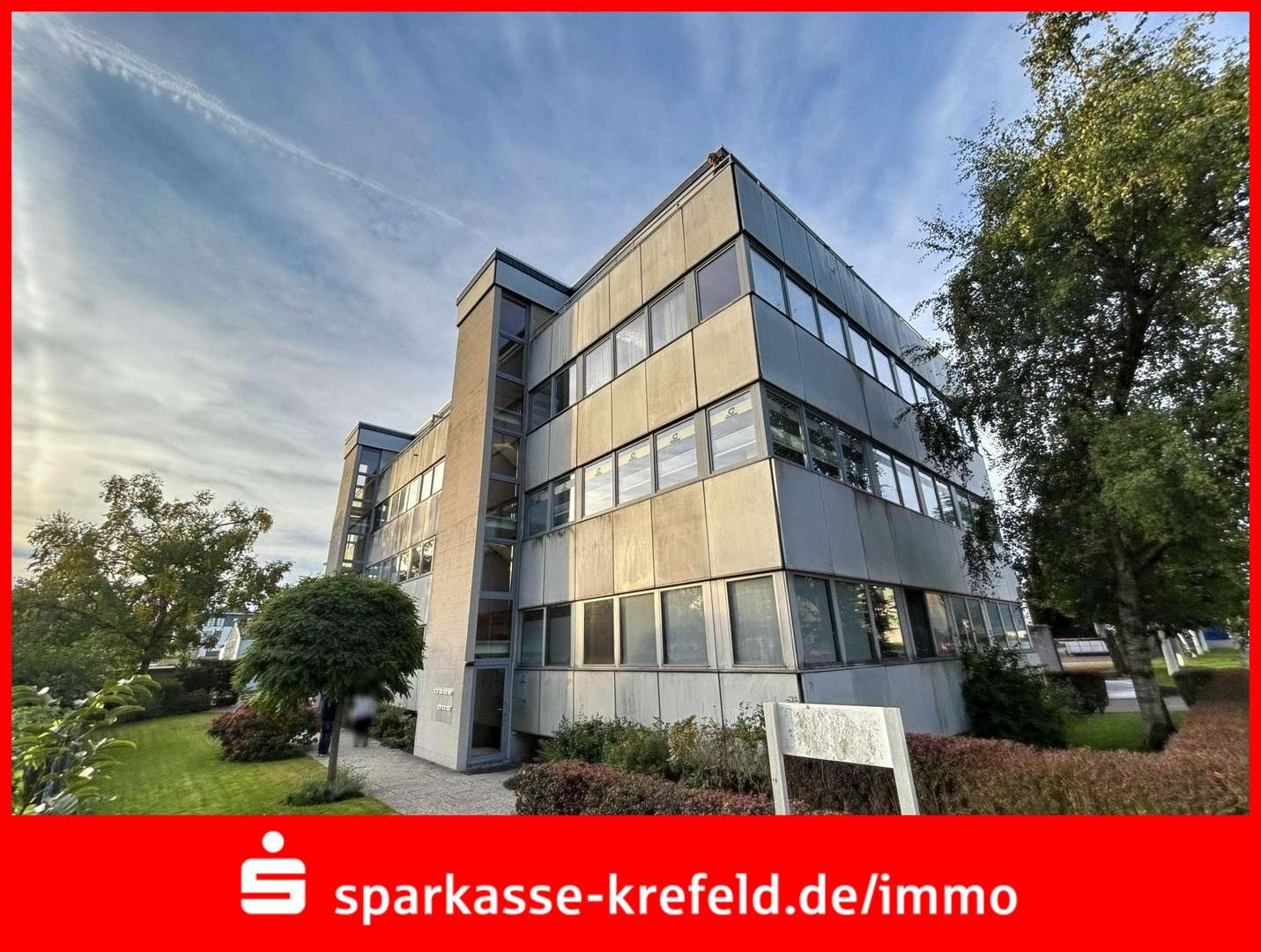 Außenansicht Außenansicht - Etagenwohnung in 47803 Krefeld mit 100m² kaufen