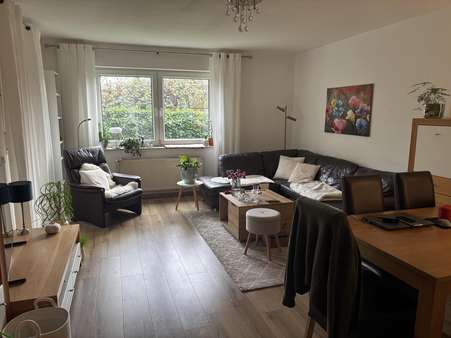 Wohnzimmer Wohnzimmer - Erdgeschosswohnung in 47803 Krefeld mit 73m² kaufen