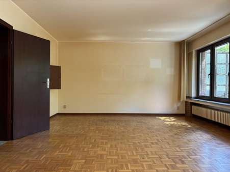 Wohnzimmer - Reihenendhaus in 47803 Krefeld mit 100m² kaufen