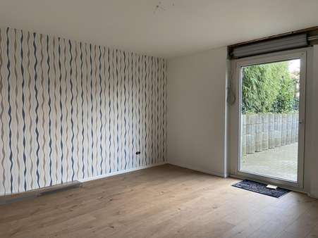 Schlafzimmer - Erdgeschosswohnung in 47809 Krefeld mit 70m² günstig kaufen
