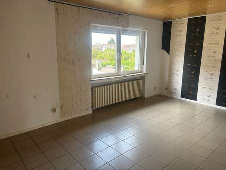 Wohnzimmer im Obergeschoss - Bürohaus in 41748 Viersen mit 90m² kaufen