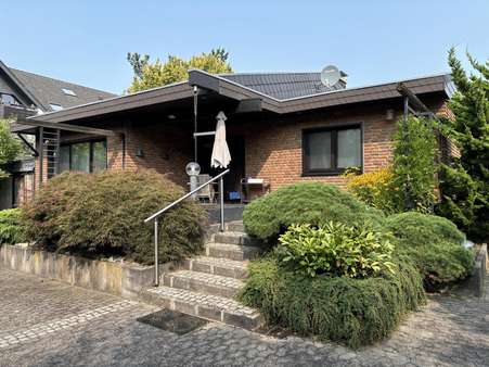 Rückansicht - Einfamilienhaus in 47803 Krefeld mit 120m² kaufen