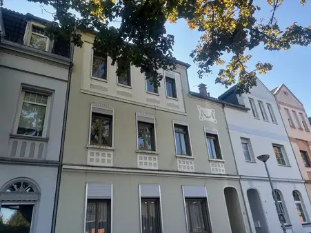 Ein- oder Zweifamilienhaus in zentraler Lage