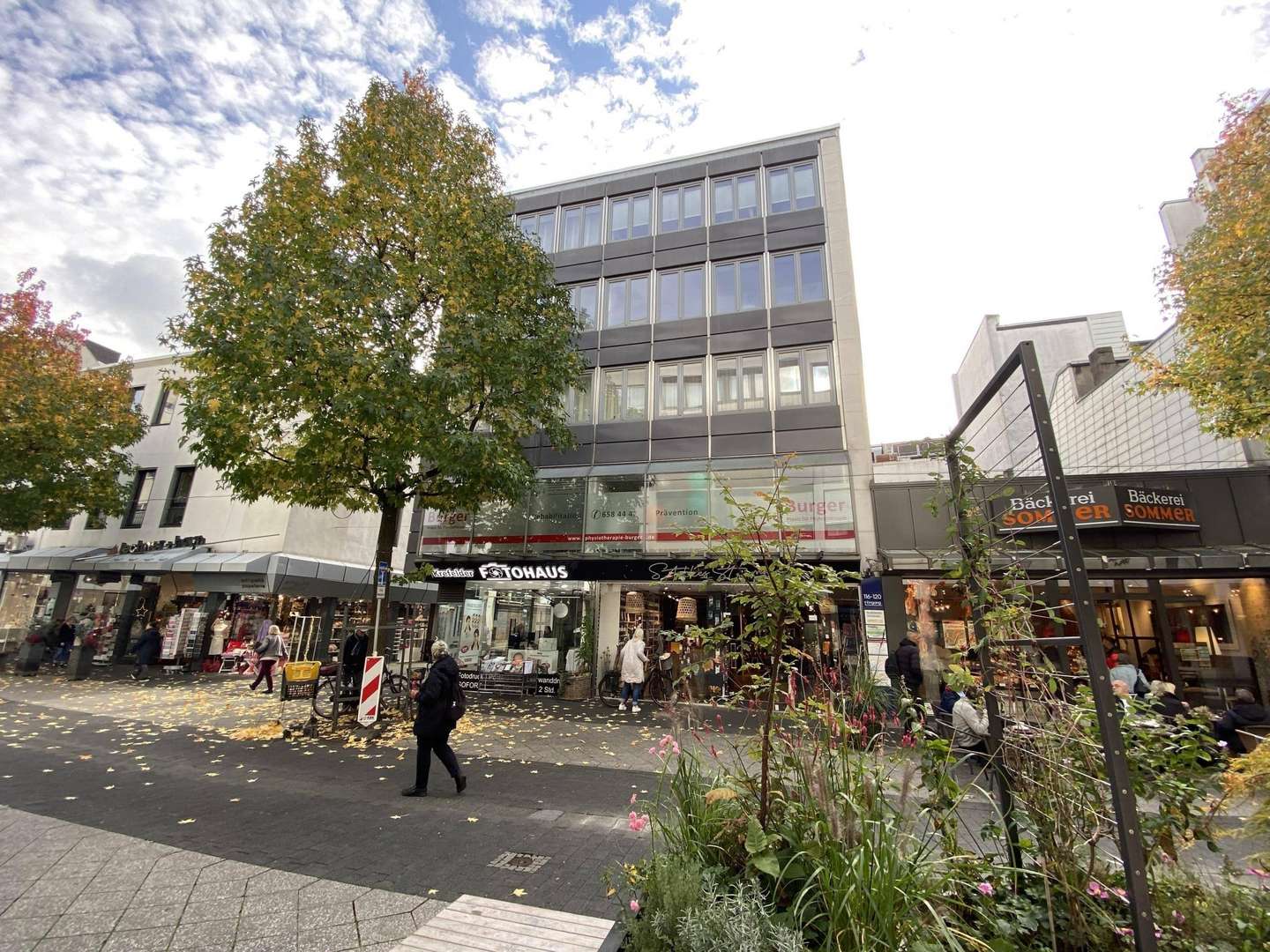 Frontansicht - Bürohaus in 47798 Krefeld mit 79m² kaufen