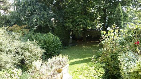 Garten - Einfamilienhaus in 47798 Krefeld mit 300m² kaufen