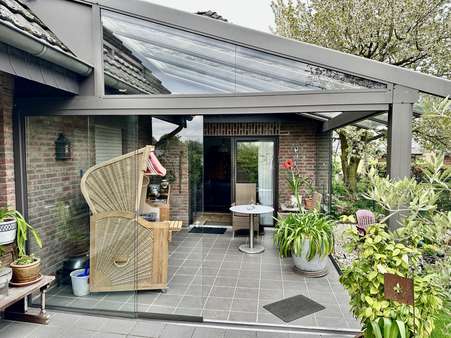 Überdachte Terrasse - Einfamilienhaus in 46446 Emmerich mit 160m² kaufen