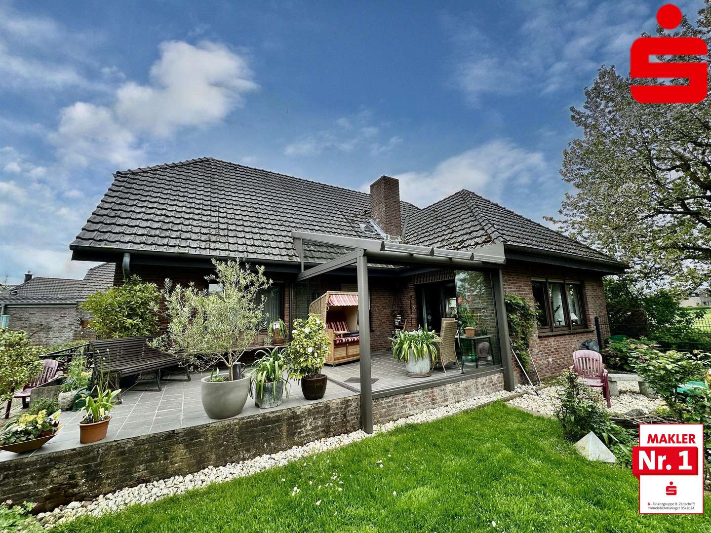 Seitenansicht - Einfamilienhaus in 46446 Emmerich mit 160m² kaufen