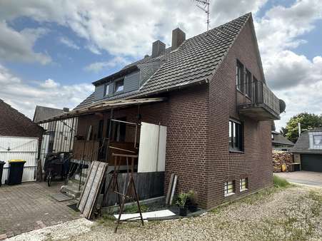 Seitenansicht - Einfamilienhaus in 47533 Kleve mit 115m² kaufen