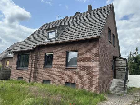 Straßenansicht - Einfamilienhaus in 47533 Kleve mit 115m² kaufen