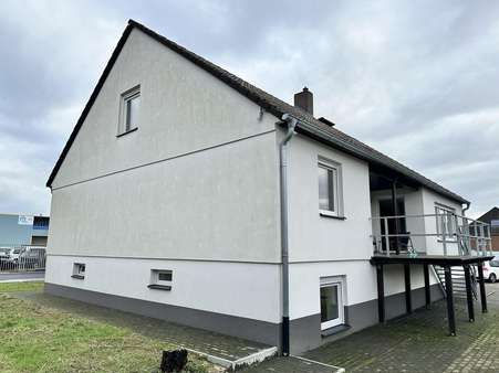 Seitenansicht - Einfamilienhaus in 46446 Emmerich mit 157m² kaufen