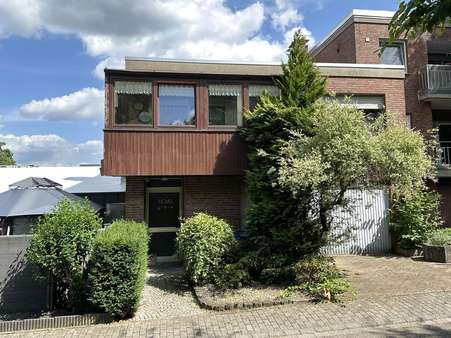Fronansicht Fronansicht - Reihenmittelhaus in 47551 Bedburg-Hau mit 123m² kaufen