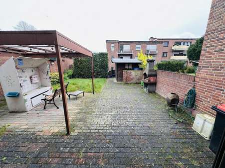 Grundstück / Garten Grundstück / Garten - Reihenmittelhaus in 47551 Bedburg-Hau mit 123m² kaufen