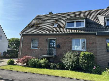 Frontansicht Frontansicht - Doppelhaushälfte in 47533 Kleve mit 120m² kaufen
