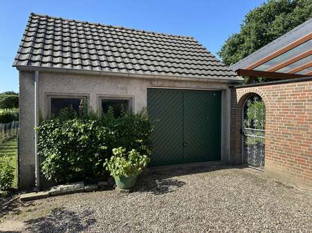 Garage mit Stall Garage mit Stall - Doppelhaushälfte in 47533 Kleve mit 120m² kaufen