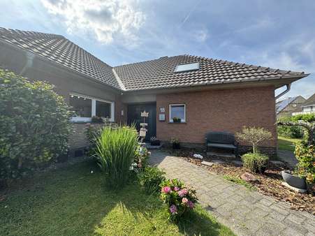 Hausansicht Hausansicht - Bungalow in 47589 Uedem mit 126m² kaufen