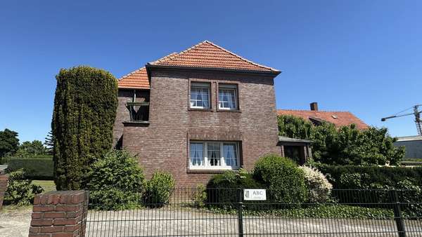 Hausansicht Hausansicht - Einfamilienhaus in 47652 Weeze mit 116m² kaufen