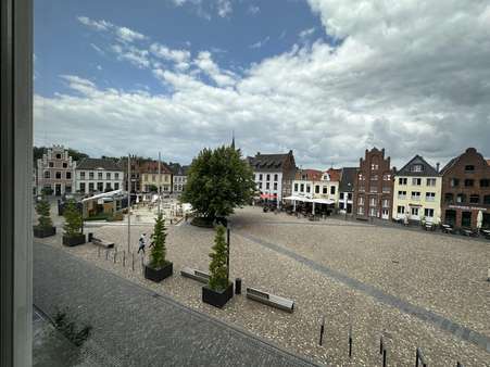 Aussicht WZ OG-Wohnung Aussicht WZ OG-Wohnung - Mehrfamilienhaus in 47546 Kalkar mit 180m² kaufen