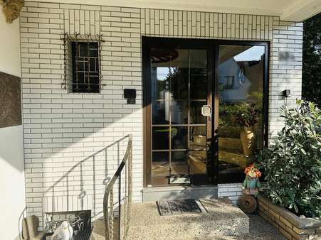 Hauseingang Hauseingang - Einfamilienhaus in 47533 Kleve mit 129m² kaufen