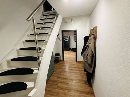 Blick in die Diele Blick in die Diele - Doppelhaushälfte in 47533 Kleve mit 120m² kaufen