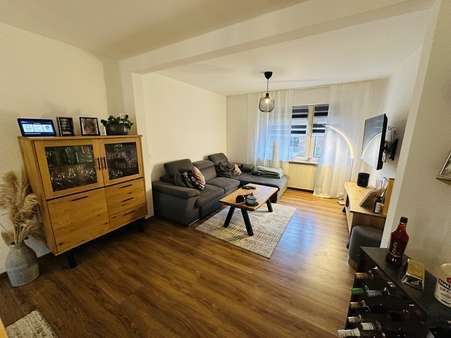 Wohn- und Esszimmer Wohn- und Esszimmer - Doppelhaushälfte in 47533 Kleve mit 120m² kaufen