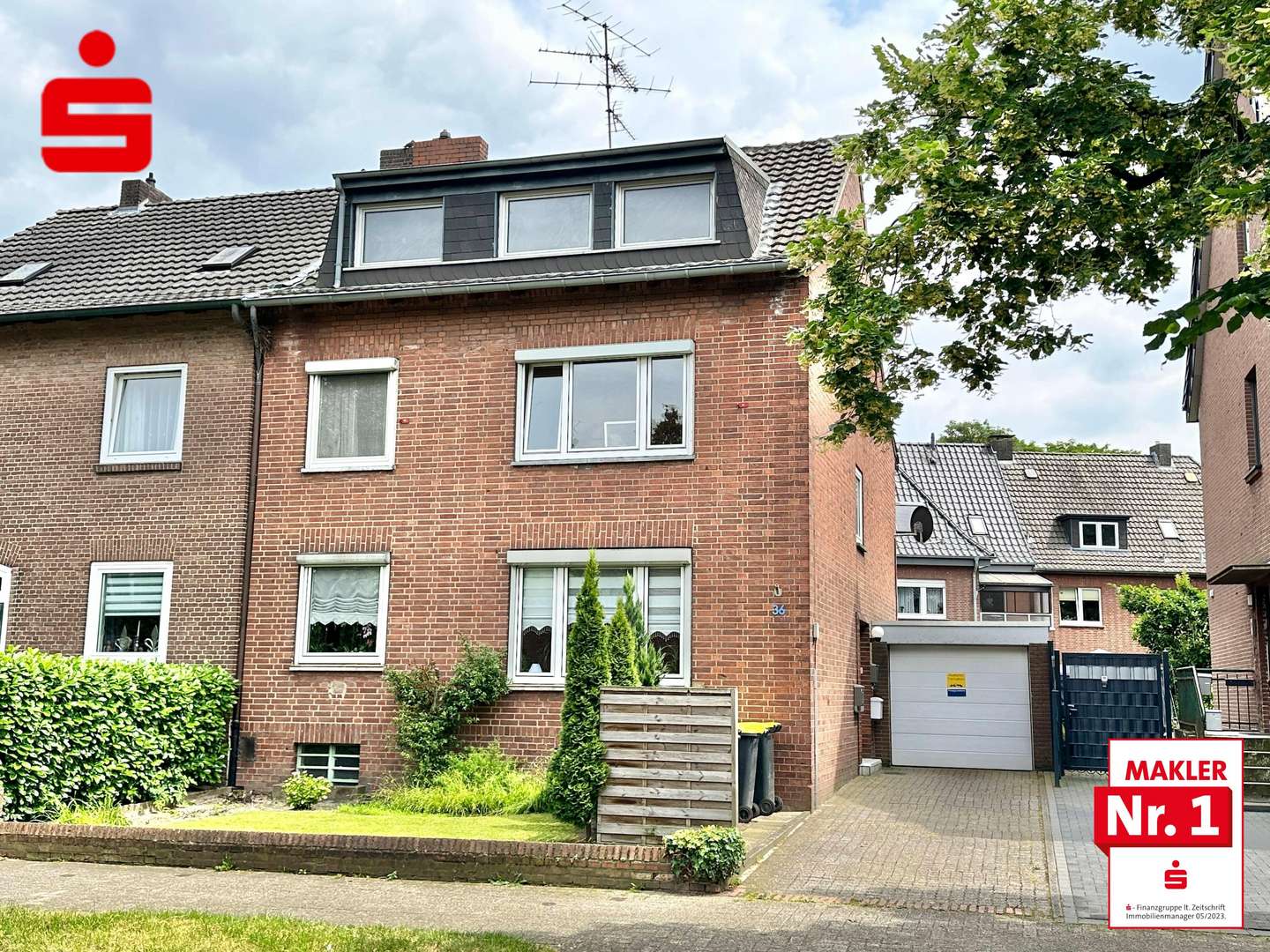 Straßenansicht - Etagenwohnung in 46446 Emmerich mit 62m² kaufen