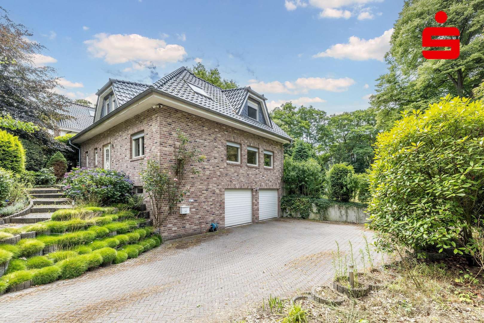 Straßenansicht - Villa in 46446 Emmerich mit 138m² günstig kaufen