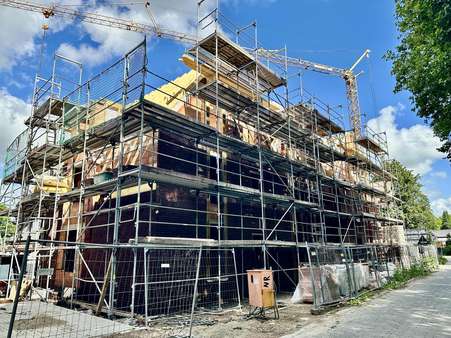 Ansicht Haus I Juli 2025 Ansicht Haus I Juli 2025 - Erdgeschosswohnung in 46446 Emmerich mit 75m² kaufen