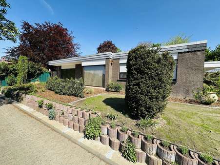Seitenansicht - Bungalow in 47638 Straelen mit 155m² kaufen