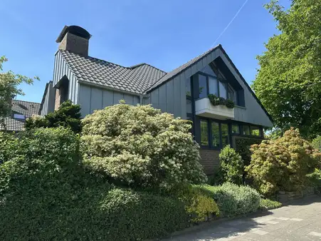 Top-Wohnlage - großzügig - Einliegerwohnung!