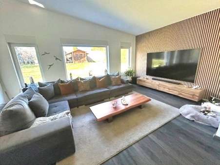 Wohnzimmer EG - Zweifamilienhaus in 42119 Wuppertal mit 280m² kaufen